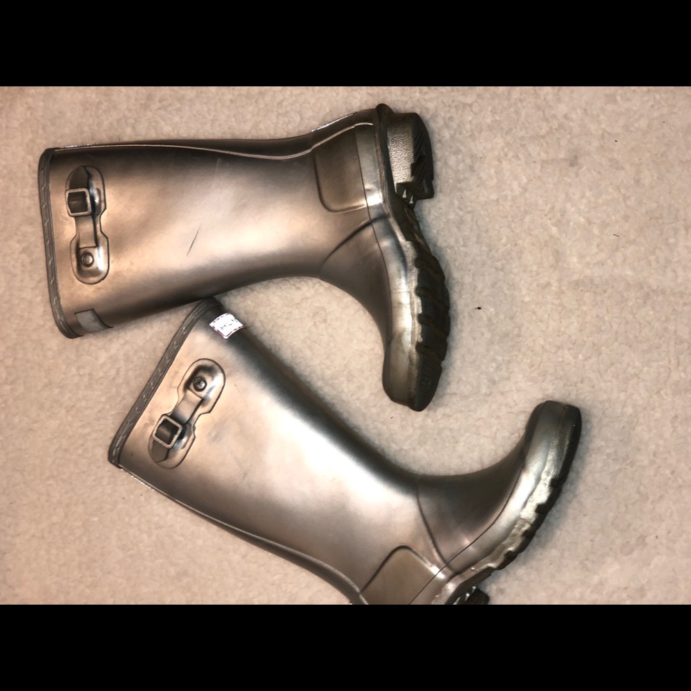 Girls Hunter silver rain boots